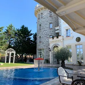 Castle Konti **** Vaqarr